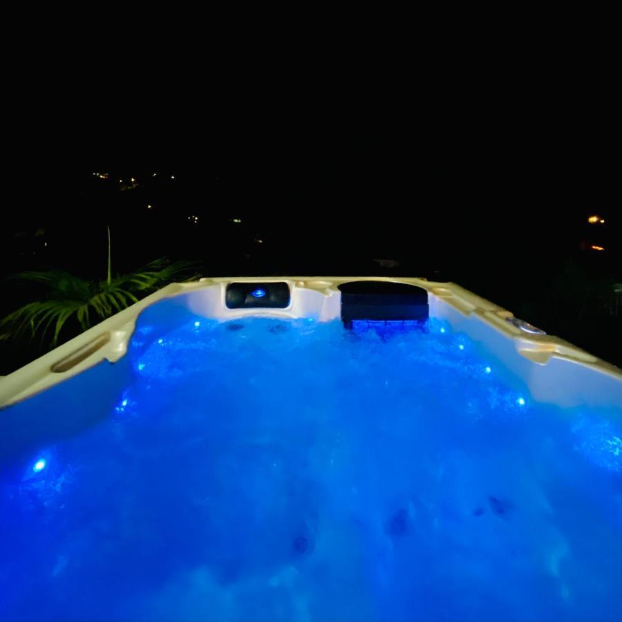 Ti Karet - Charmant Logement Avec Jacuzzi Et Vue Mer Тер-де-О Экстерьер фото